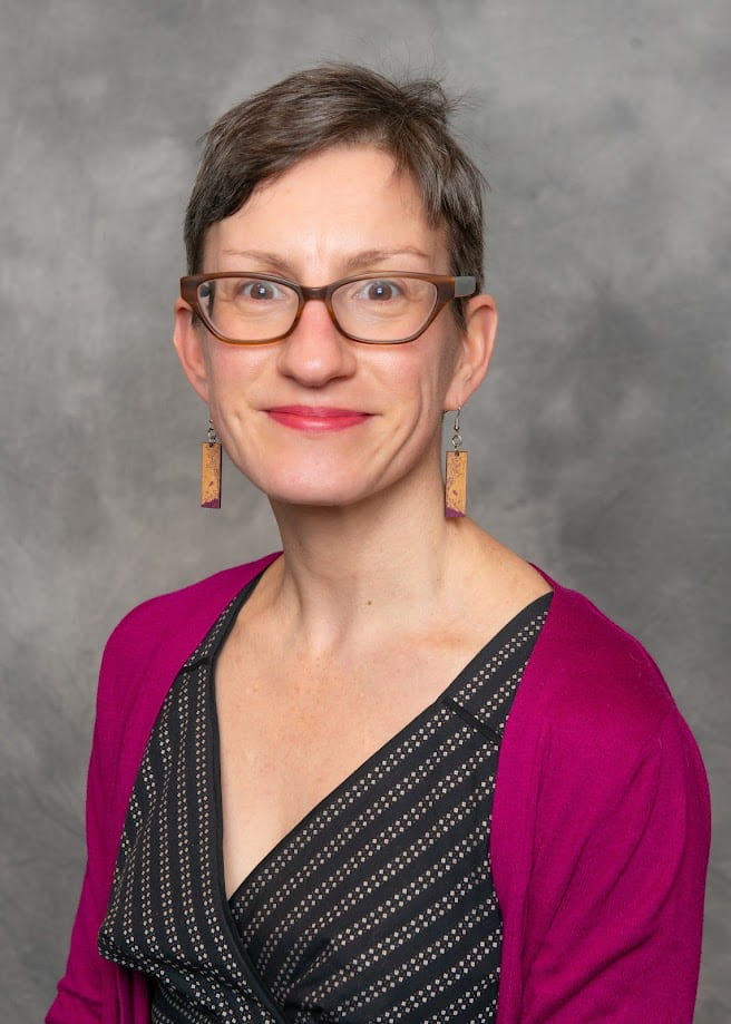 Photo of Elizabeth Tumiel